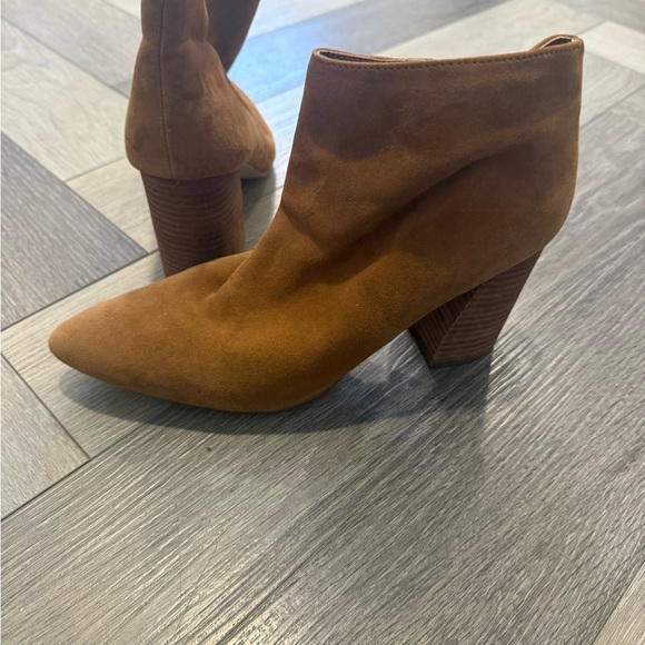 Steve Madden Brown Ankle Booties - Picture 2 of 7
